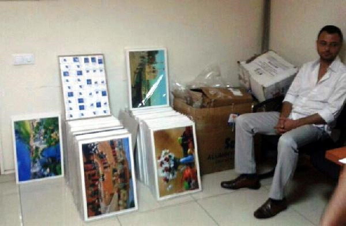 Tablo Arasına Gizlediği Kaçak Sigaraları Satarken Yakalandı