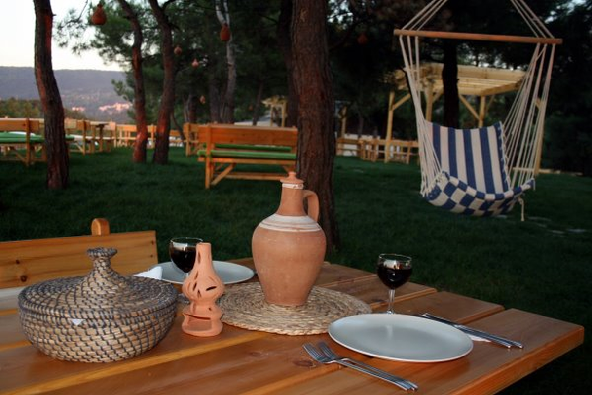 "Taraça Kulüp" Açılıyor