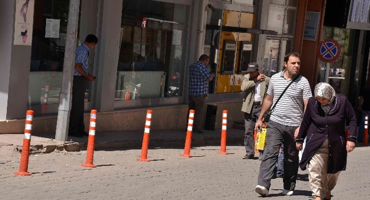 Trafikte Sıkışıklığa Sabit Dubalı Önlem