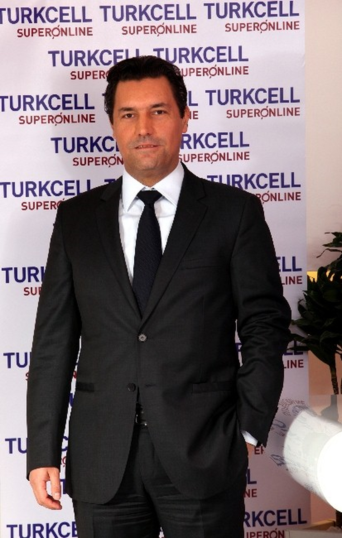 Turkcell Superonline\'den "Işık Hızında" İnternet