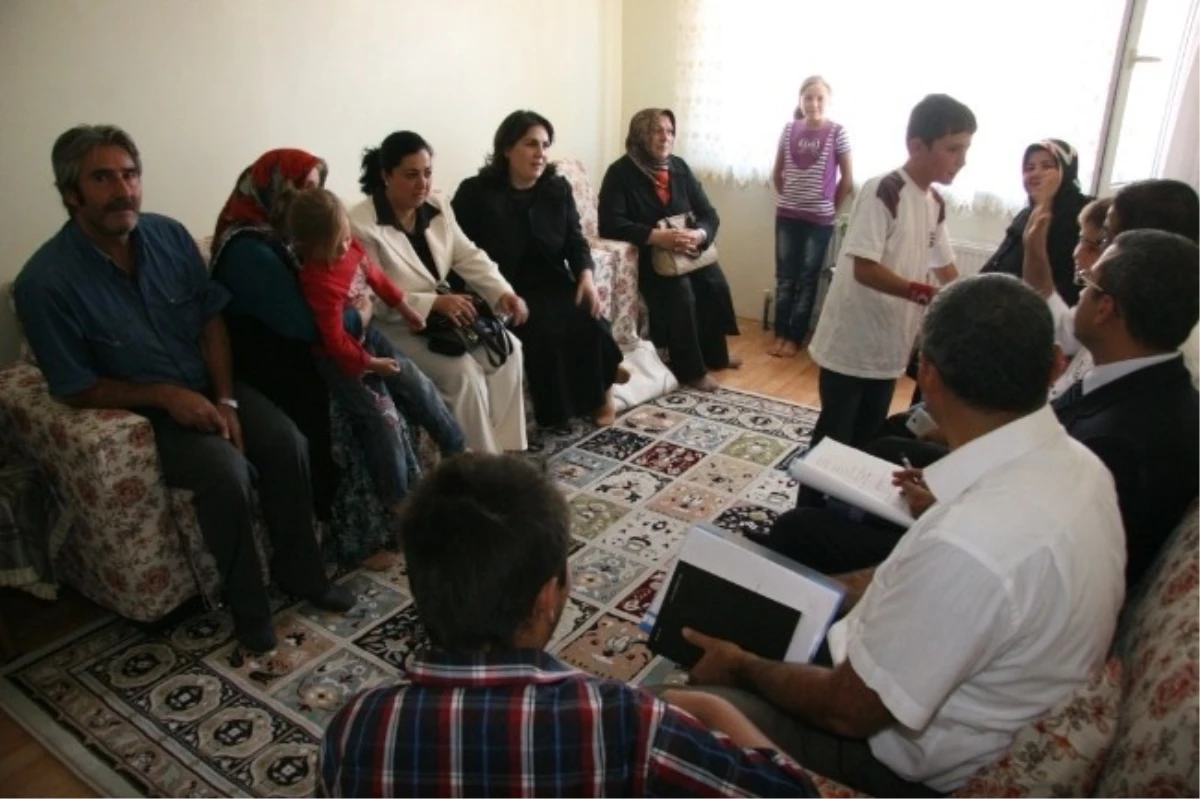 Aksaray\'da Şehit Aileleri ve Gazilere Ziyaret