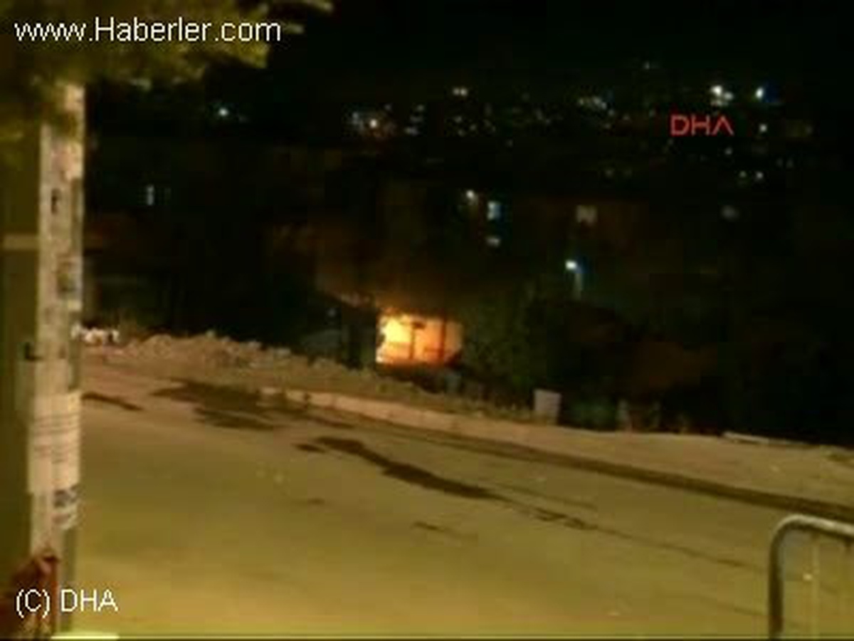 Ankara\'da Gösterici Gruba Polis Müdahale Etti