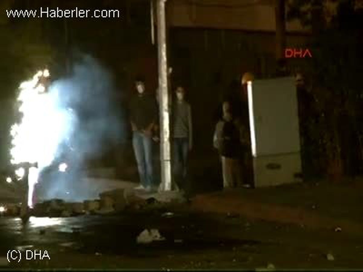 Ankara\'da Gösterici Gruba Polis Müdahale Etti Ek