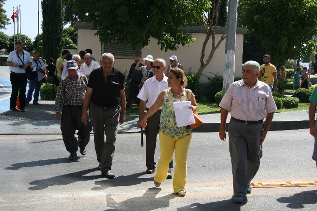 Antalya\'da Hes Protestosu
