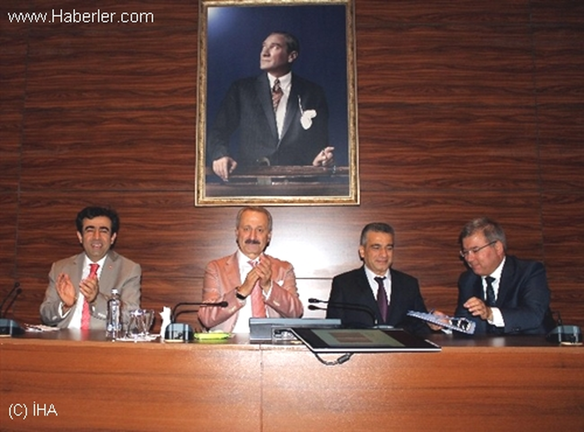 Bakan Çağlayan TKDK\'nın Sözleşme İmza Törenine Katıldı
