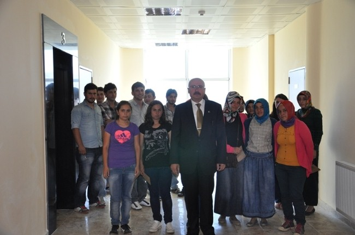 Başarılı Öğrencilerden Başkan Samur\'a Ziyaret