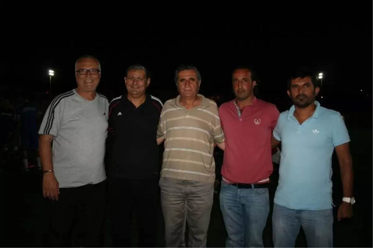 Birol Soylu Çiğli\'de Herkesi Kucaklıyor