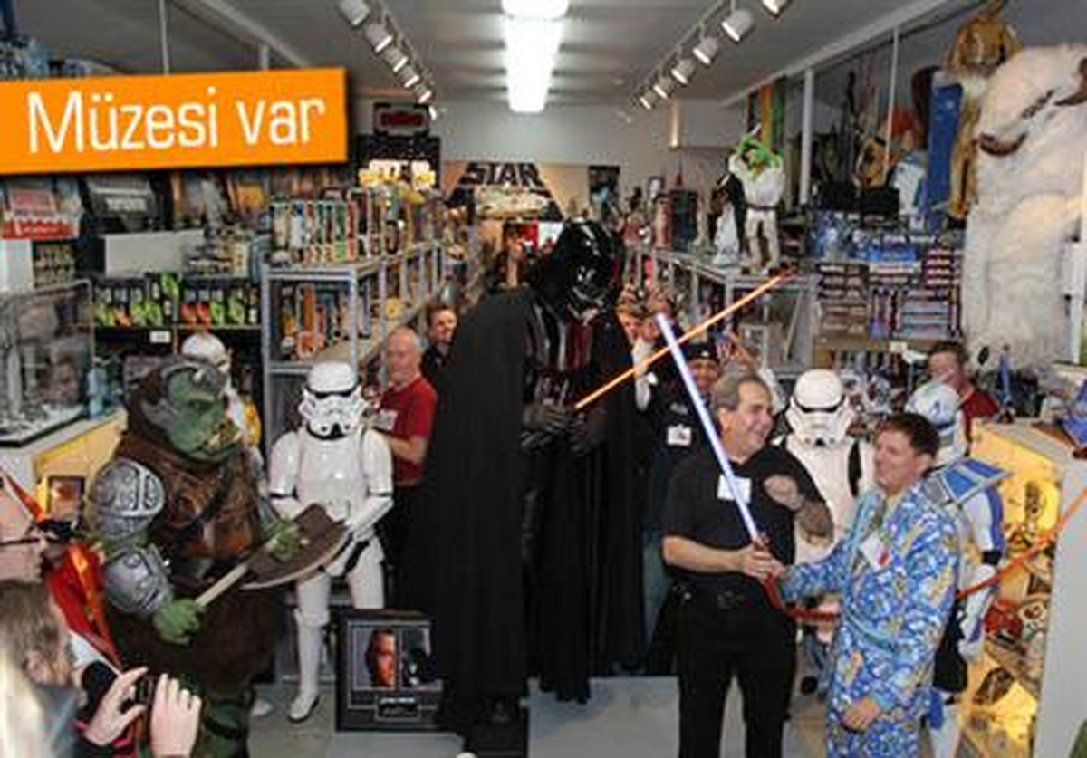 Dünyanın En Büyüğü: 300 Bin Parçalı Star Wars Koleksiyonu