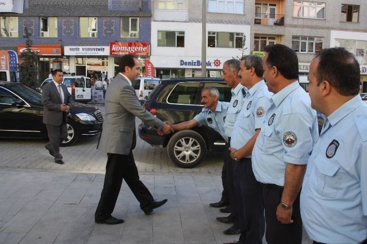 Hakkari Valisi Kalkan\'ın Esnaf Ziyaretleri