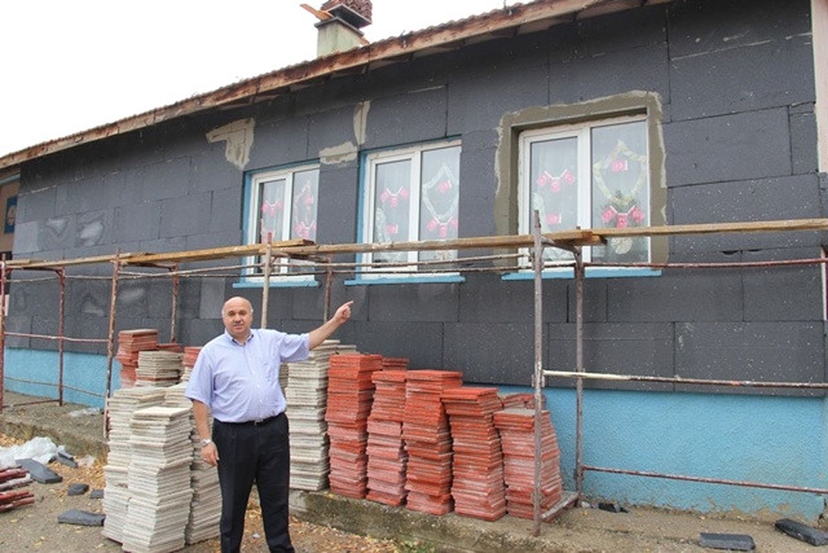 Hamamözü\'ndeki Göl İlkokulu Onarılıyor