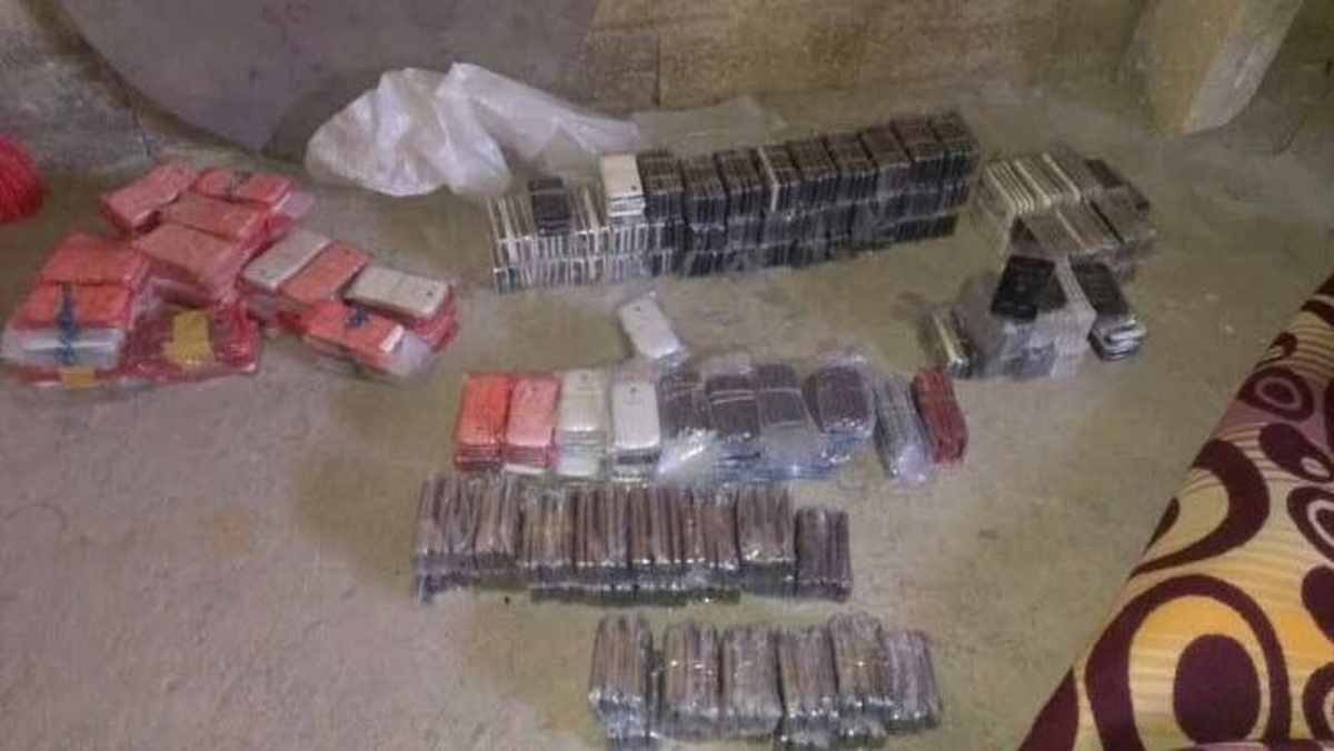 İnegöl\'de Kaçak Telefon Operasyonu