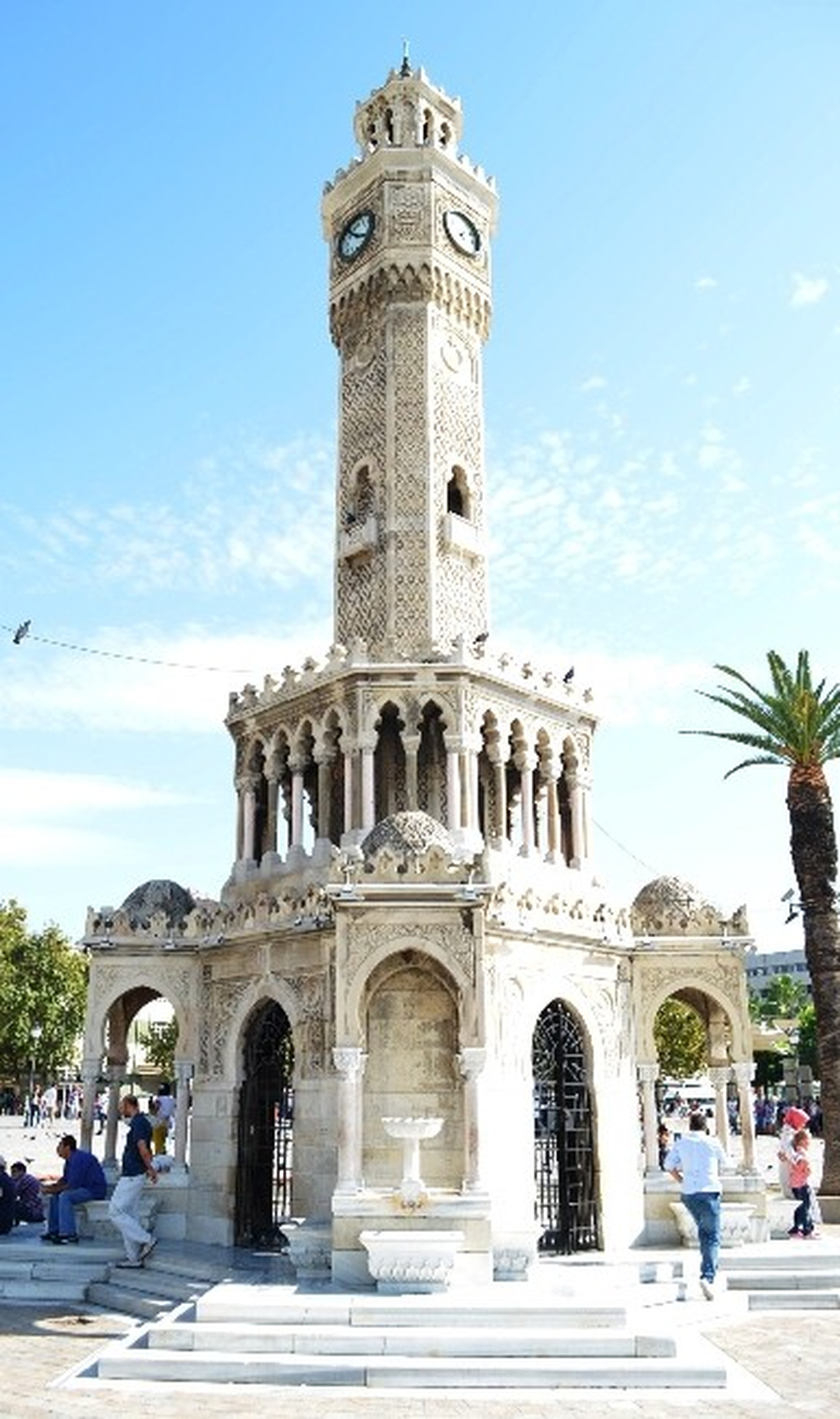 İzmir Emniyeti\'nden "Saat Kulesi" Açıklaması