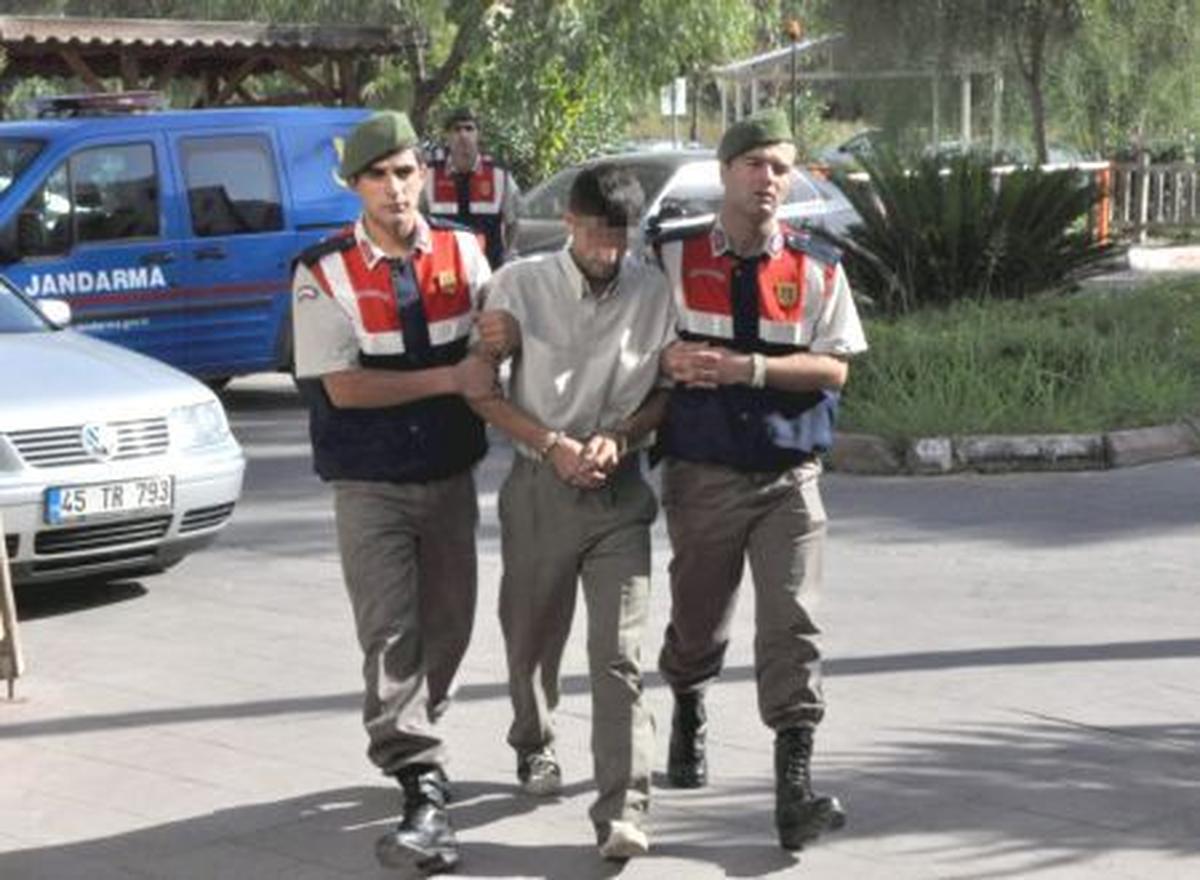 Kemer\'de 250 Uyuşturucu Hap Ele Geçirildi