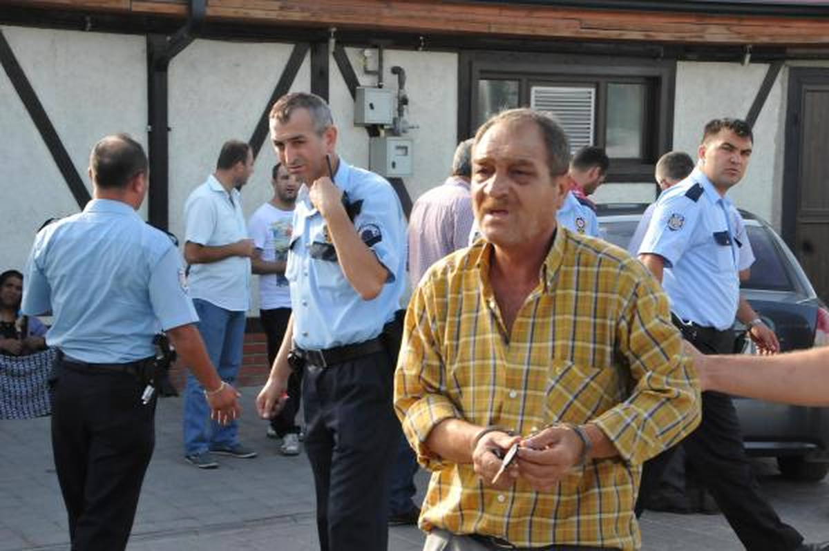 Eskişehir\'de Komşu Kavgasında 2 Kişi Yaralandı