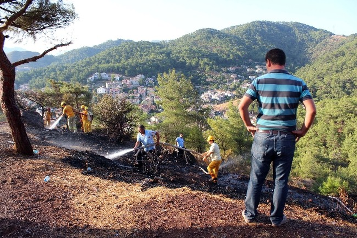 Manzara Yerine Alevleri Seyrettiler