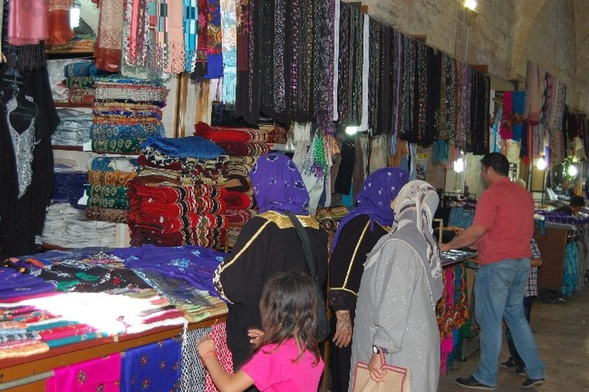 (Özel Haber) Suriye\'deki İç Savaş Yöresel Kıyafetleri de Vurdu