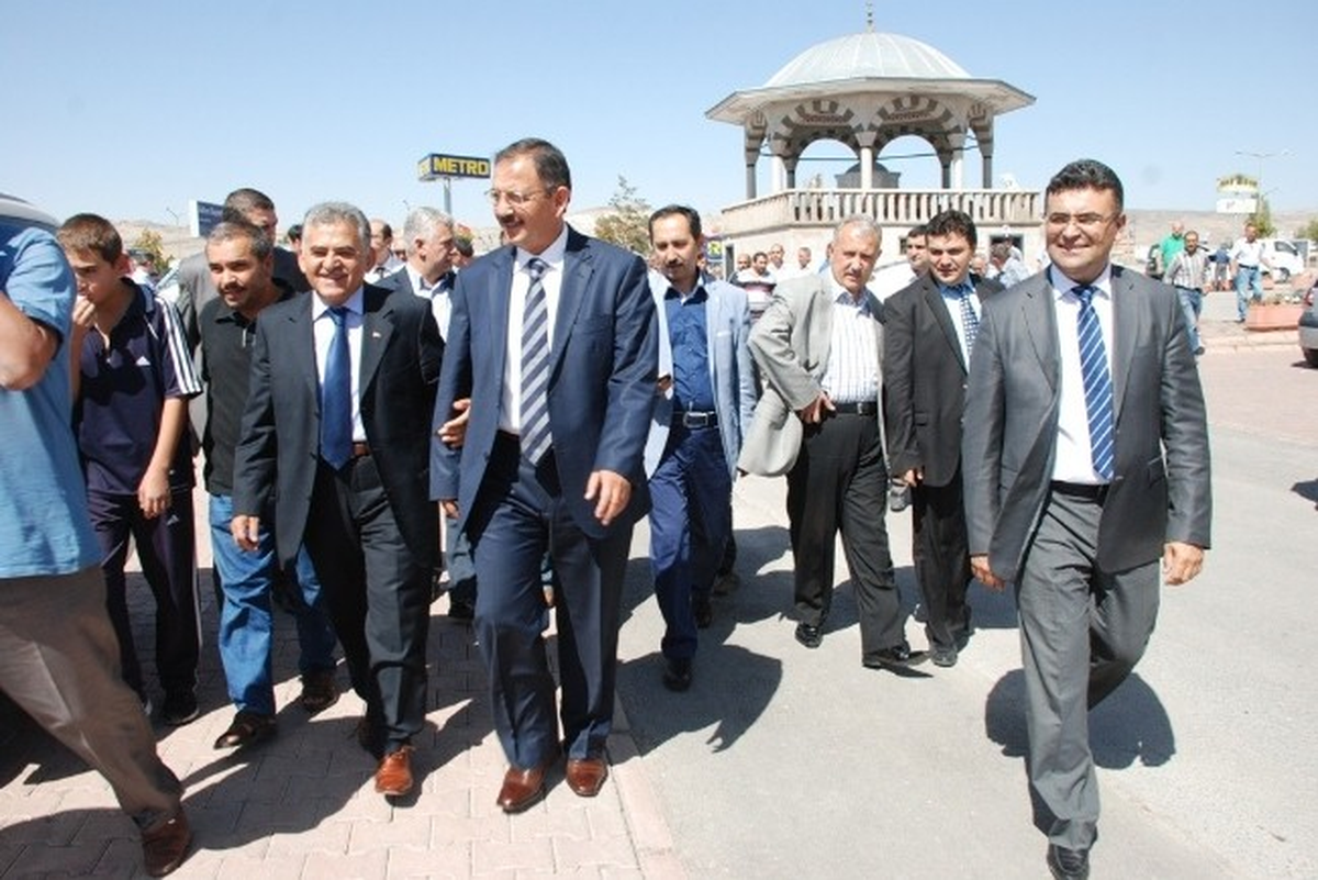 Özhaseki ve Büyükkılıç Demirciler Sitesi Esnafı ile Bir Araya Geldi