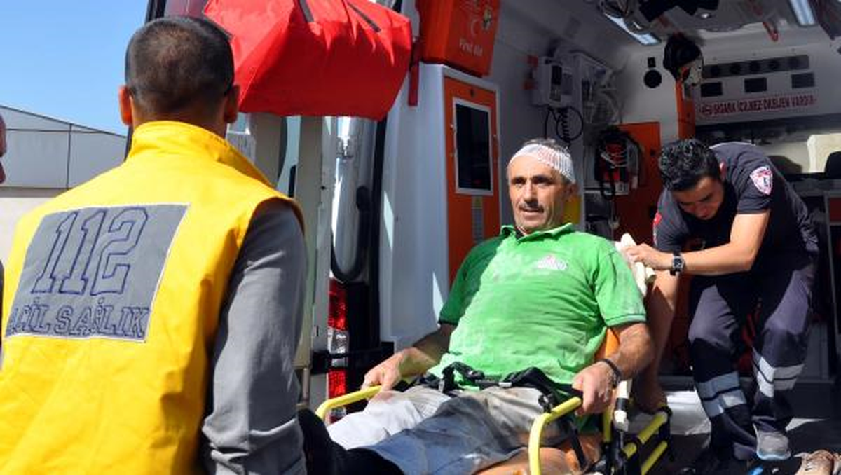 Sıva Yaparken İskeleden Düşen İşçi Yaralandı
