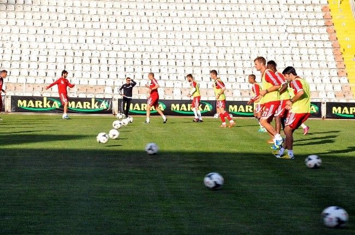 Sivasspor\'da Eskişehirspor Maçı Hazırlıkları