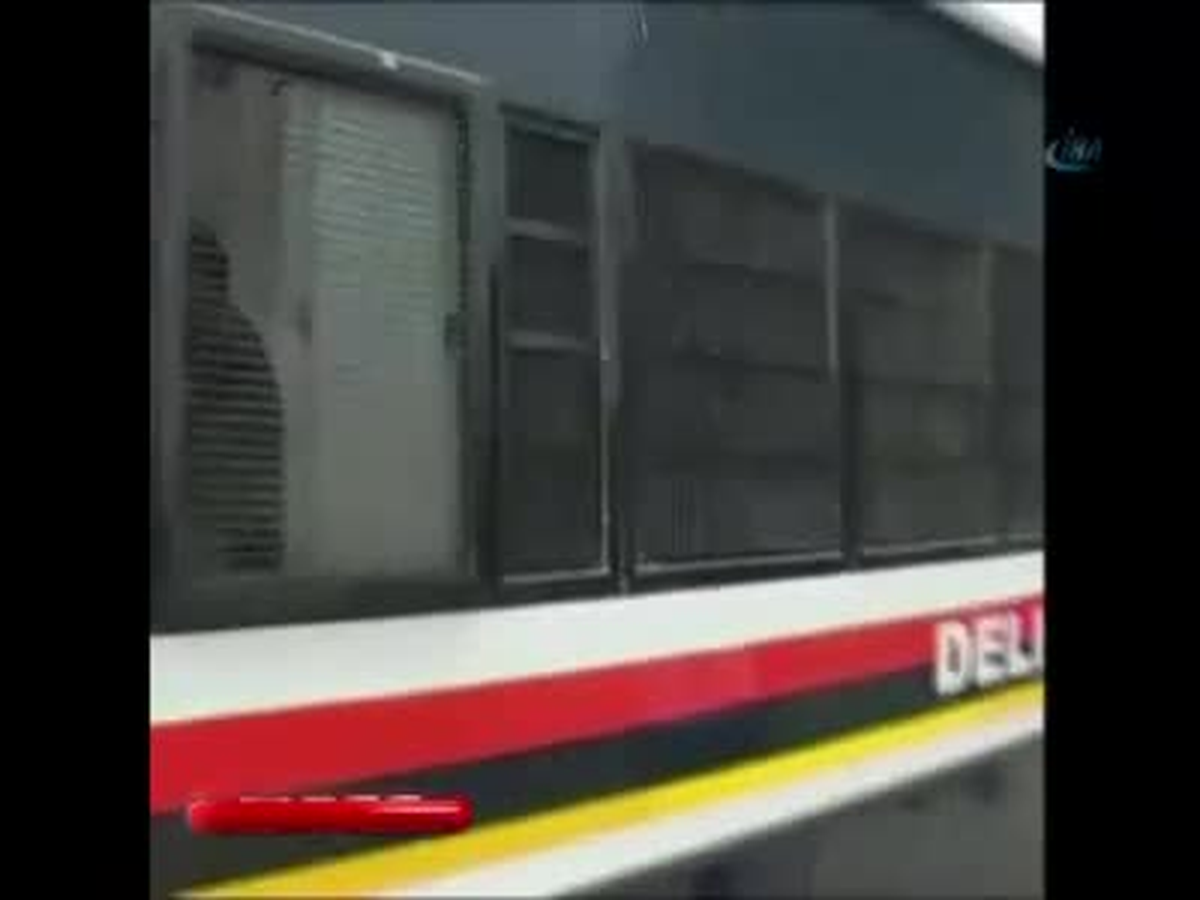 Hindistan\'da \'Toplu Tecavüz\' Davasında 4 İdam