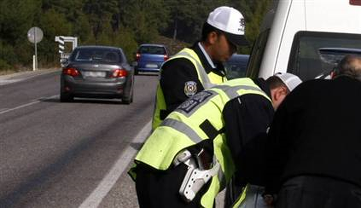 Trafikte Uyuşturucu Denetimlerinde 6 Kişi Yakalandı