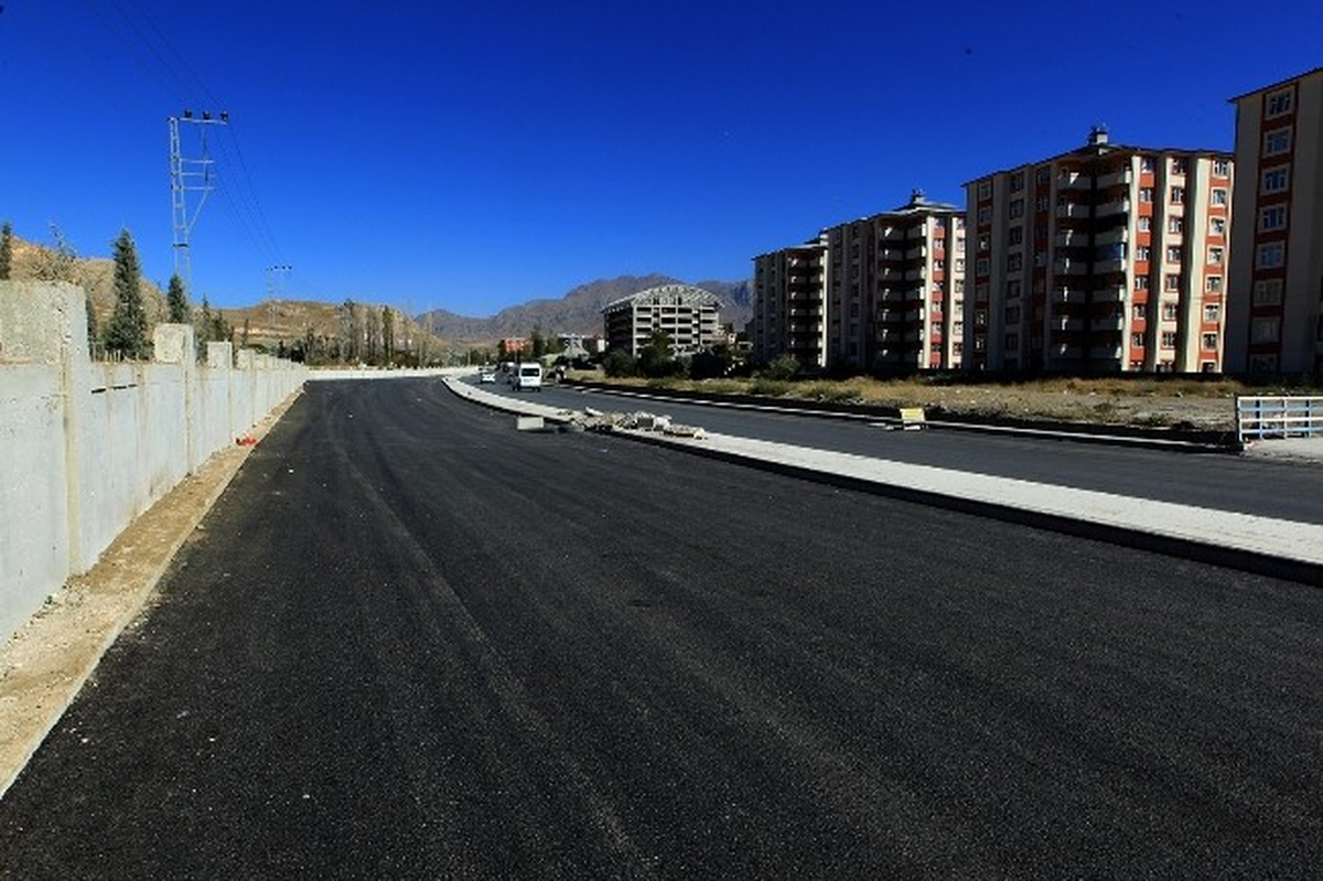 Van Belediyesi\'nden Yol Yapım Çalışması