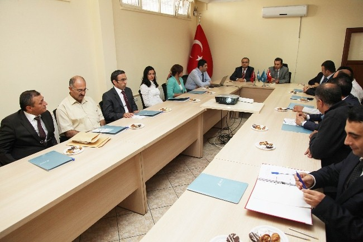 Ahika 2013 Yılı Doğrudan Faaliyet Desteği Programı Sözleşmeleri İmzalanıyor