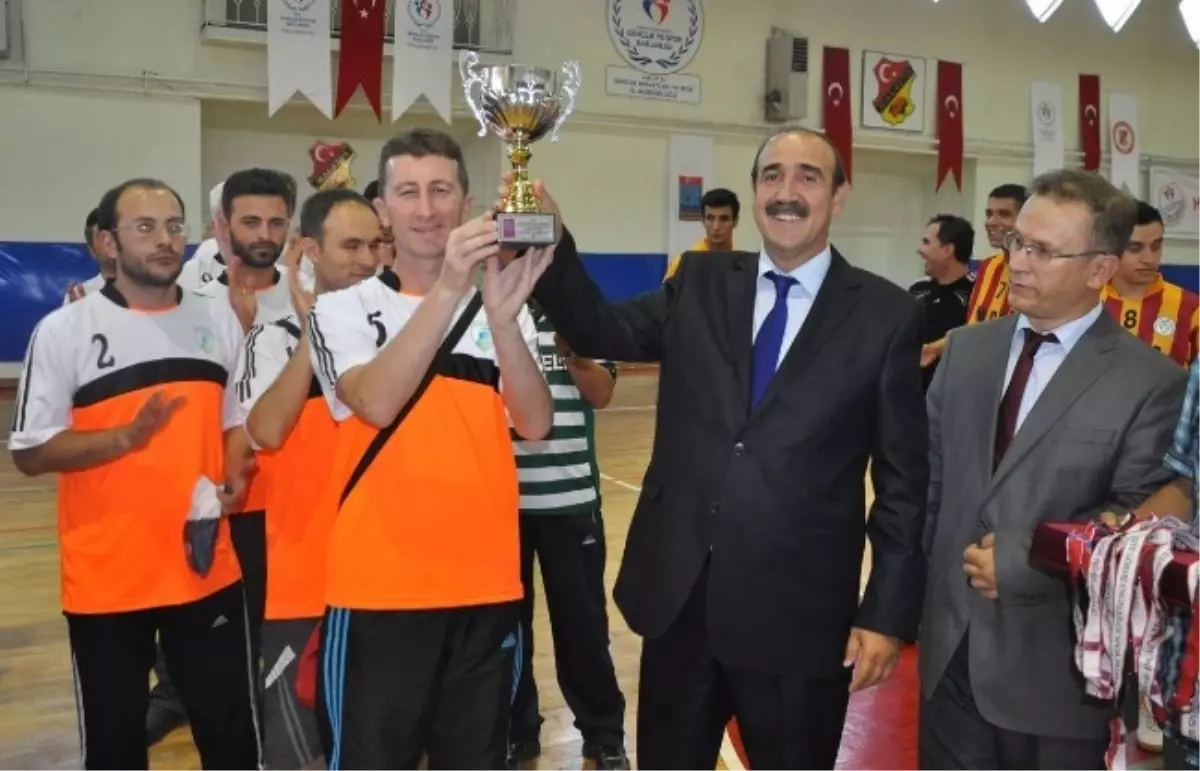 Ankara Aktif Gençler Spor Kulübü Birinci Lige Yükseldi