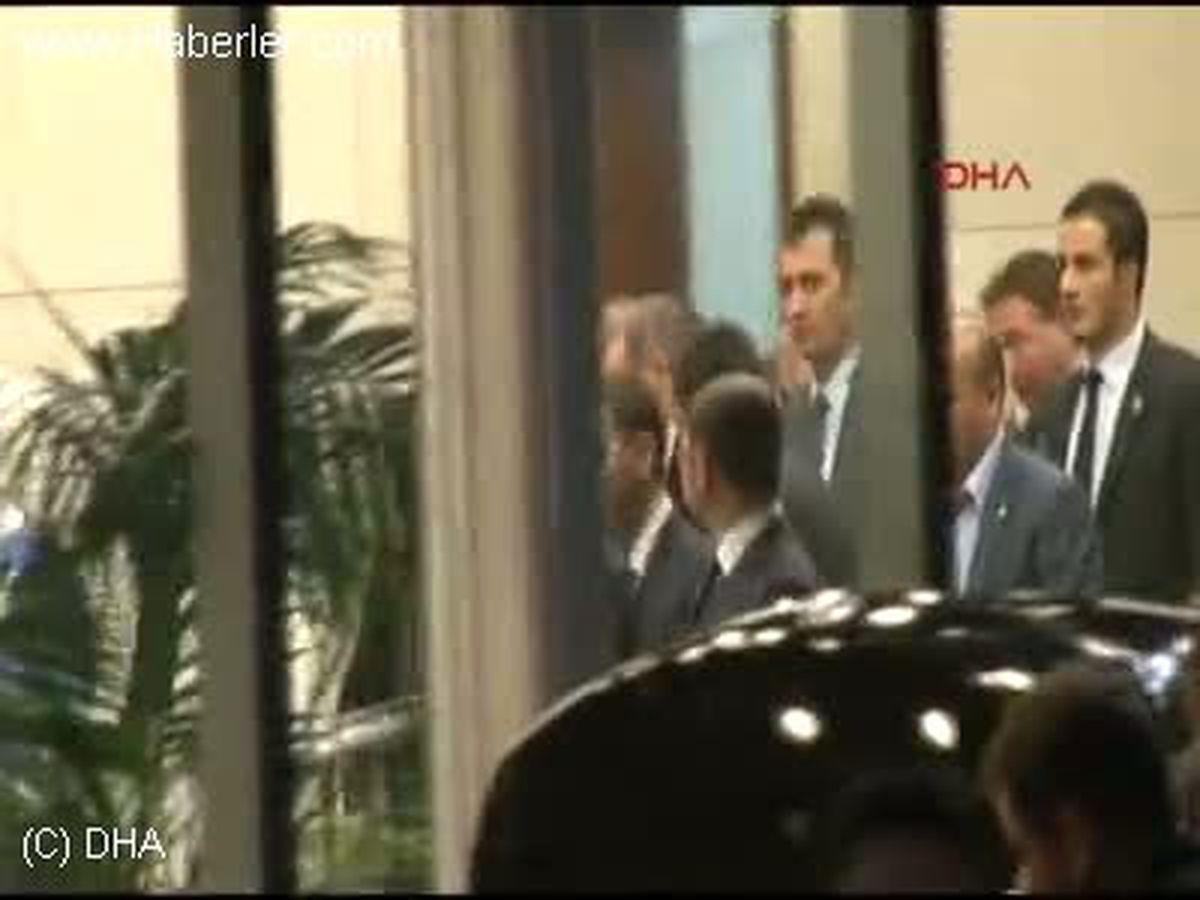 * Başbakan Recep Tayyip Erdoğan, Eşi Emine Erdoğan ve Kızı Sümeyye Erdoğan ile Birlikte İstanbul\'a...