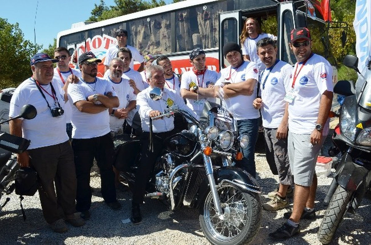 Başkan Durak, Motorcularla Bilikte "Doğaya Şiddete Hayır" Dedi