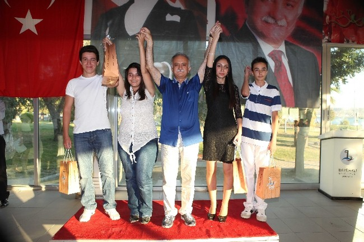 Bayraklı\'da Büyük Gurur