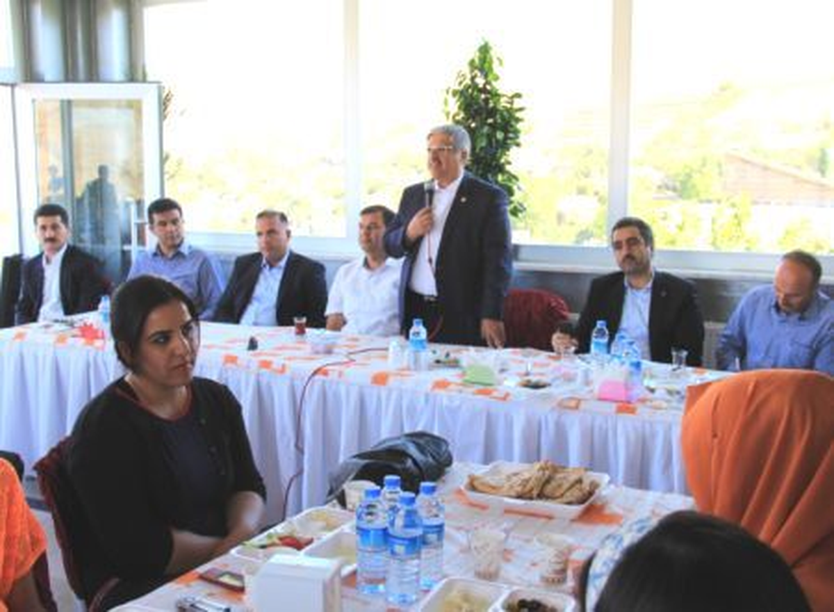Bitlis\'e Atanan Öğretmenler Unutulmadı