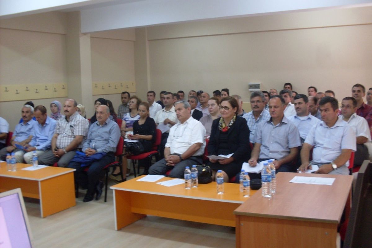 Canik\'te Öğretim Yılı Başı Müdürler Toplantısı Yapıldı