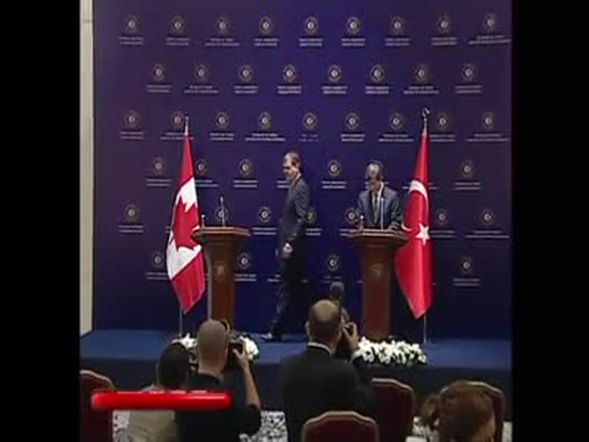 Davutoğlu, \'Bizim Yaptığımız \'Savaşa Dur\' Çağrısıdır\'