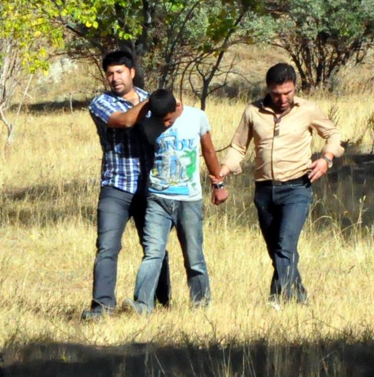 Depodan Demir Çalan Hırsızlar Yakalandı