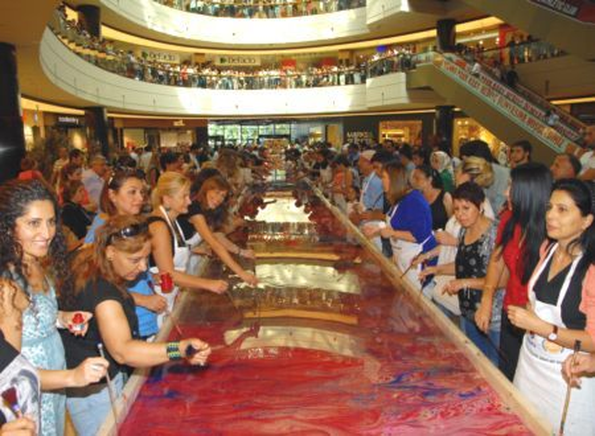 "Dünyanın En Büyük Ebrusu" Gaziantep\'te Yapıldı