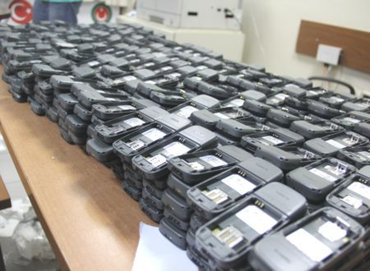 Eskişehir\'de Kaçak Cep Telefonu Operasyonu Düzenlendi
