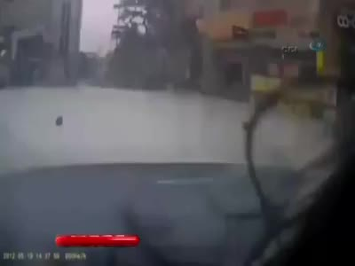 Güney Kore\'de Kontrol\'den Çıkan Kamyon Dehşet Saçtı
