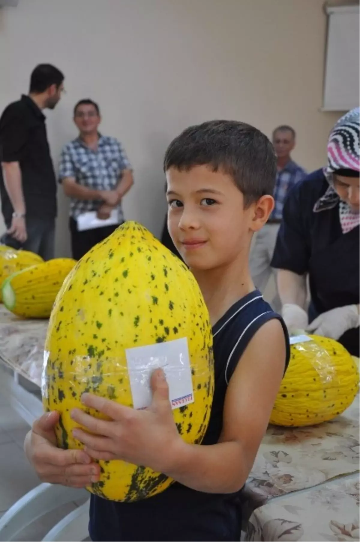 Meşhur Kırkağaç Kavunları Yarıştı