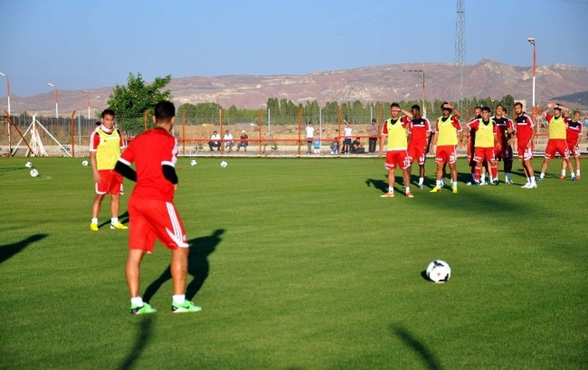 Sivasspor ile Eskişehirspor 13. Randevuya Çıkıyor