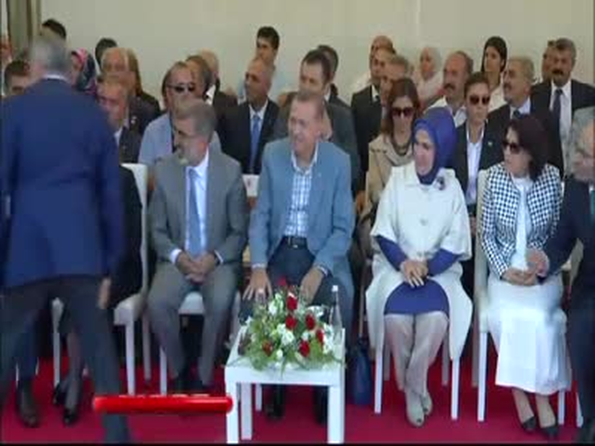 Suriye\'li Küçük Abdullah\'tan Başbakan Erdoğan\'a Manili Jest