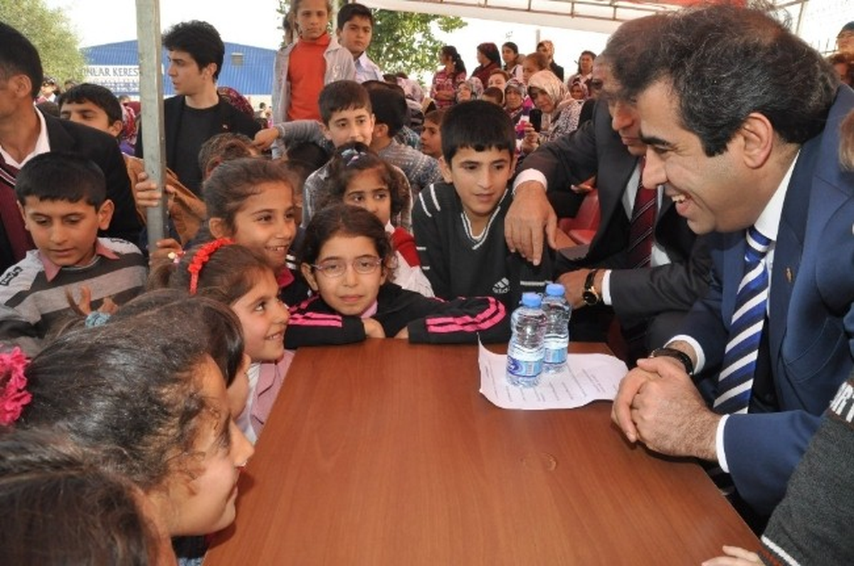 Vali Güzeloğlu\'nun \'İlköğretim Haftası\' Mesajı