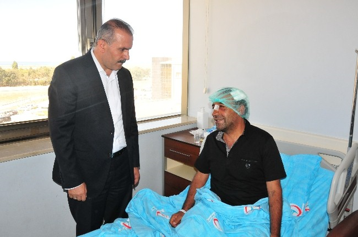 AK Parti Milletvekili Kayatürk\'ten Sağlık Personeline Ziyaret
