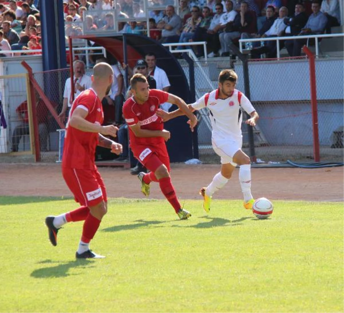 Bergama Belediye-Localtime Fatih Karagümrük: 0-1