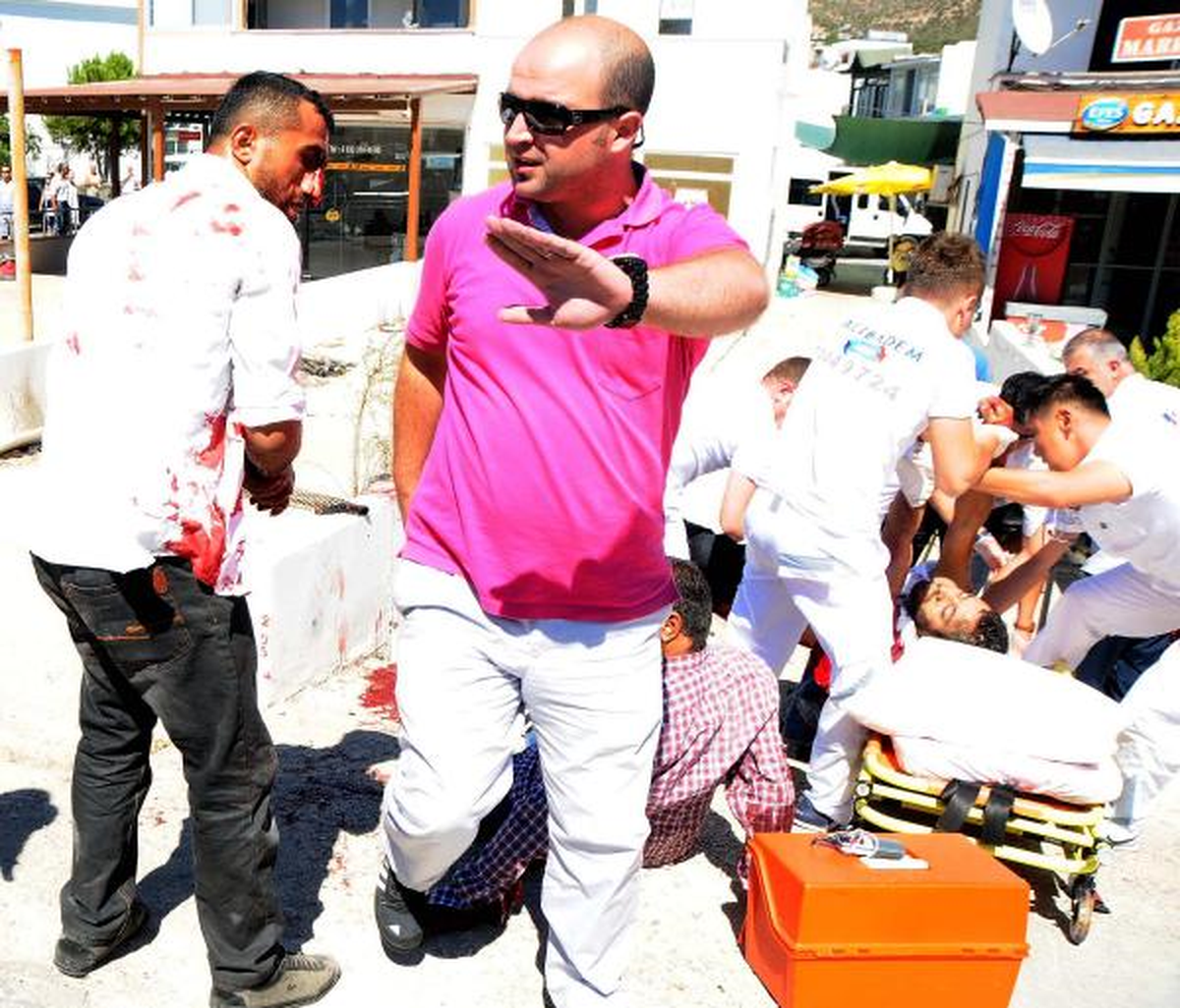 Bodrum\'da İki Grup Çatıştı: 6 Yaralı