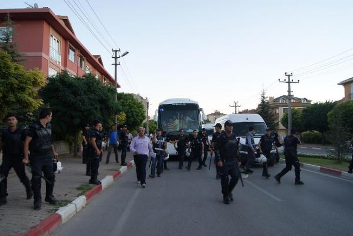 İnegöl- Göztepe Maçının Sonunda Olaylar Çıktı