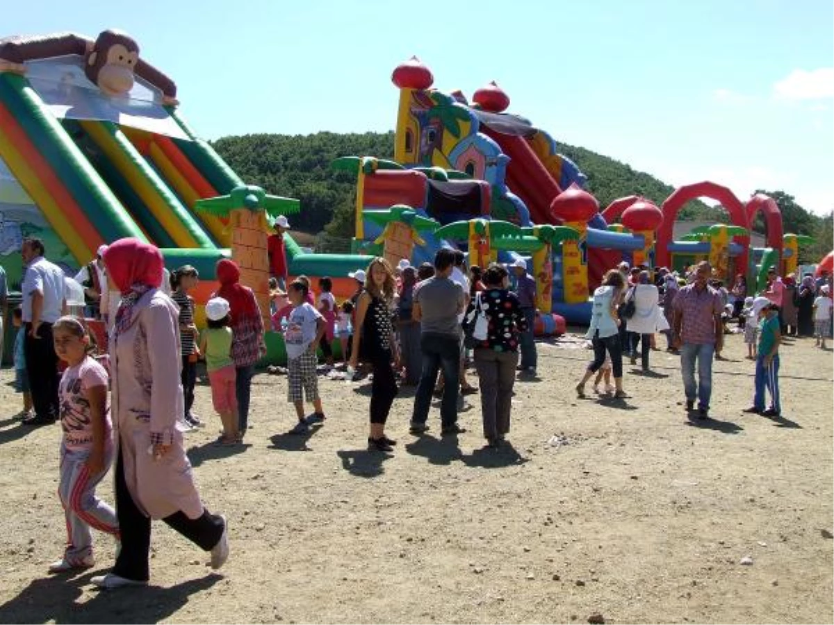Kale Grubu Çalışanları Festivalde Eğlendi