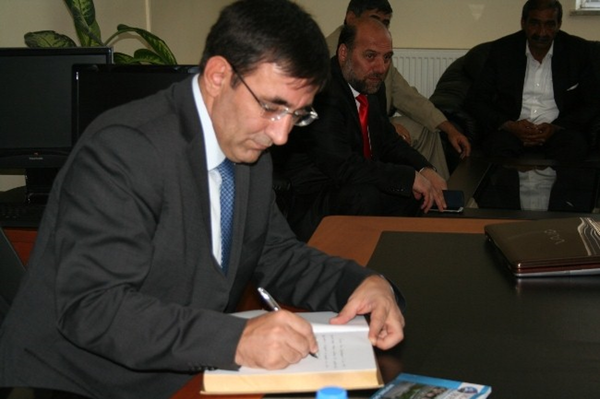 Kalkınma Bakan Cevdet Yılmaz\'dan Başkan Bozkuş\'a Tam Destek