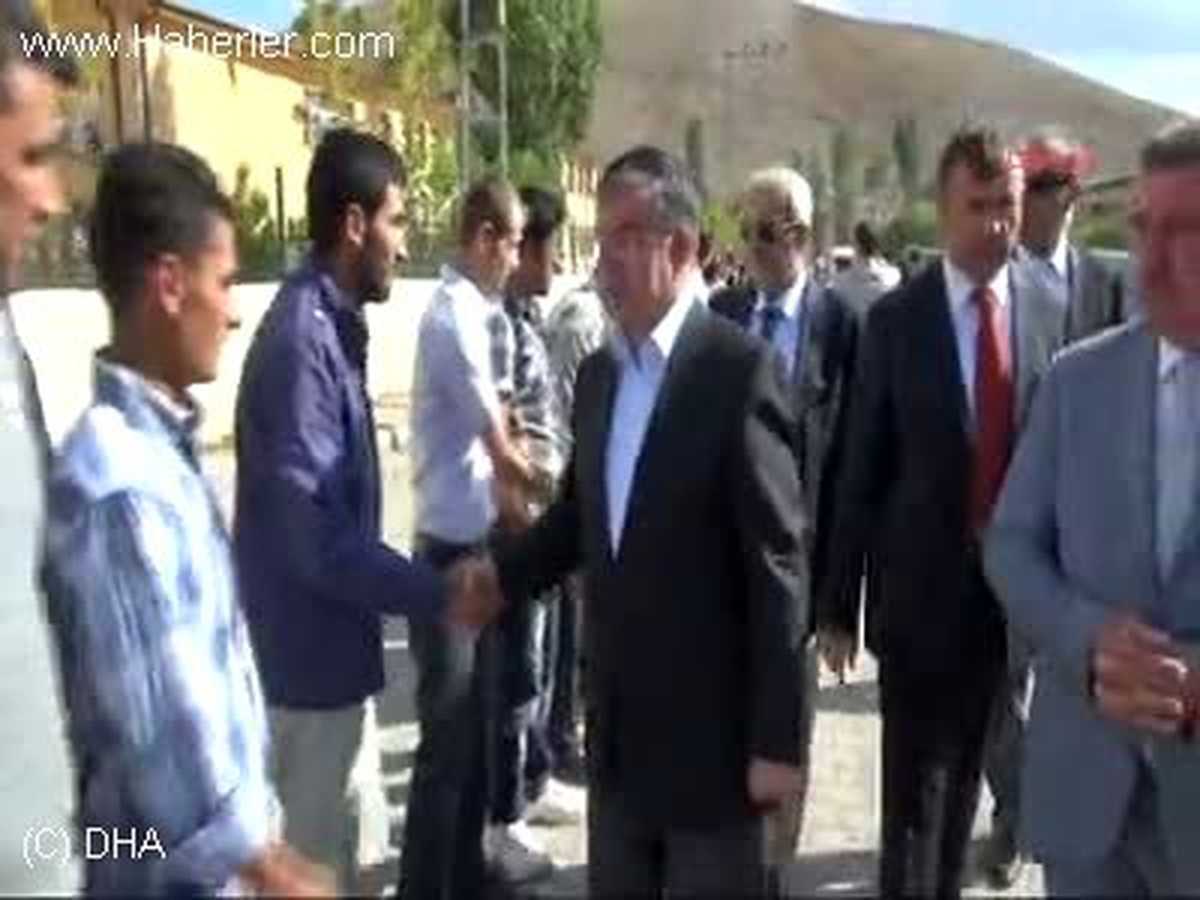 Milli Savunma Bakanı Yılmaz,kış Sporları Merkezinin Temelini Attı