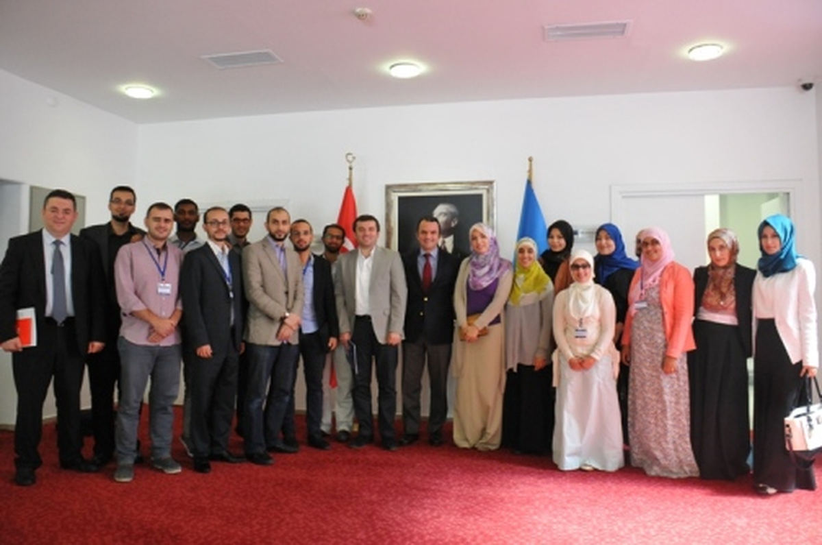 Müsteşar Yardımcısı Erdenir Avrupalı Müslüman Gençlik ve Öğrenci Teşkilatları Forumu Heyetini Kabul Etti